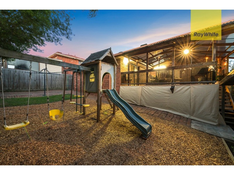 38 Flamingo Drive, Wantirna South VIC 3152