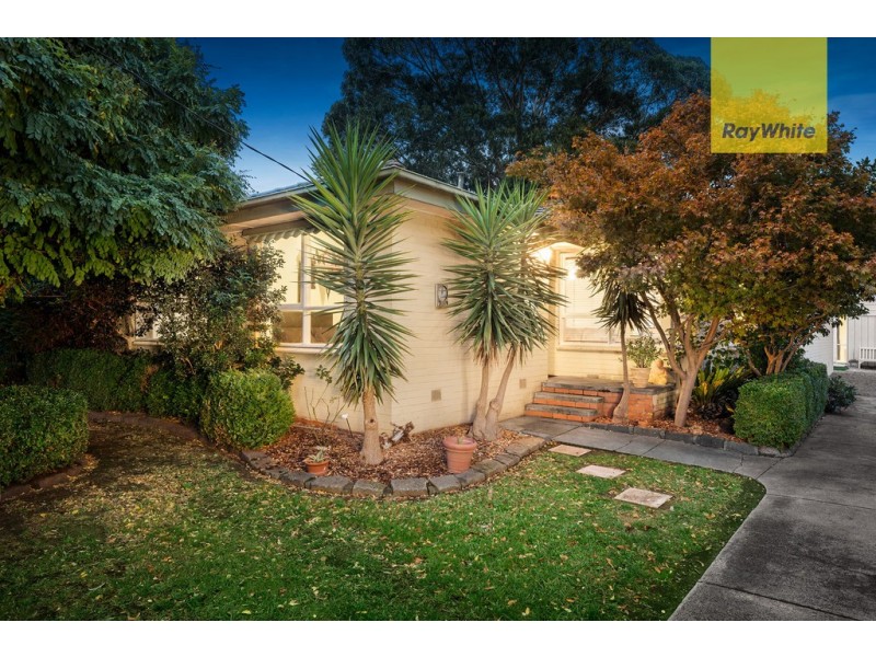 14 Allister Close, Knoxfield VIC 3180