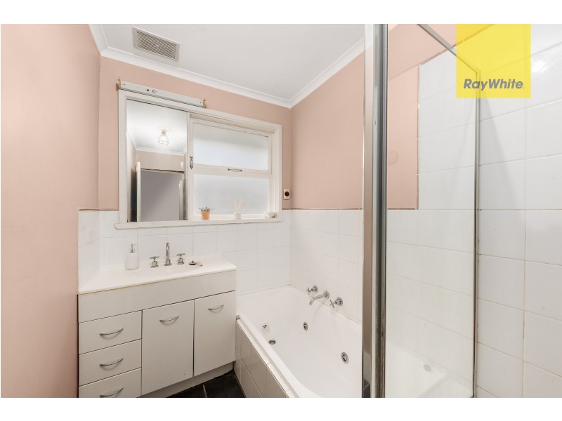 14 Allister Close, Knoxfield VIC 3180