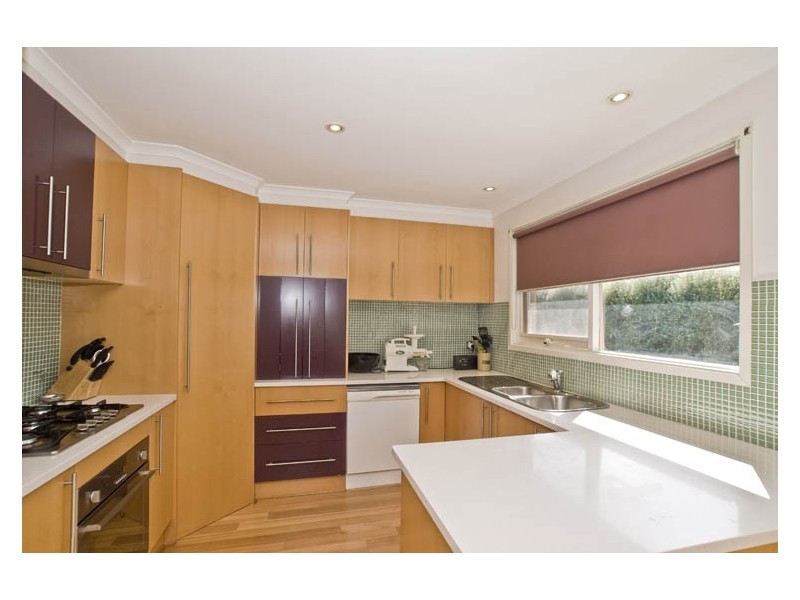 7 Ponsford Avenue, Wantirna South VIC 3152