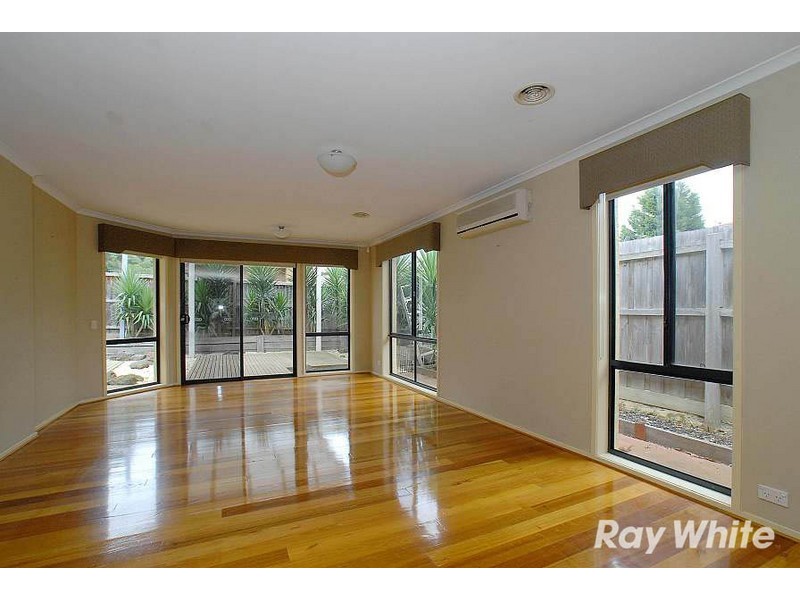1 Applewood Drive, Knoxfield VIC 3180