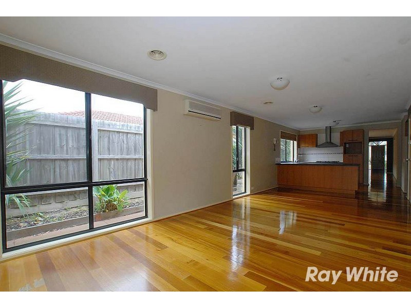 1 Applewood Drive, Knoxfield VIC 3180