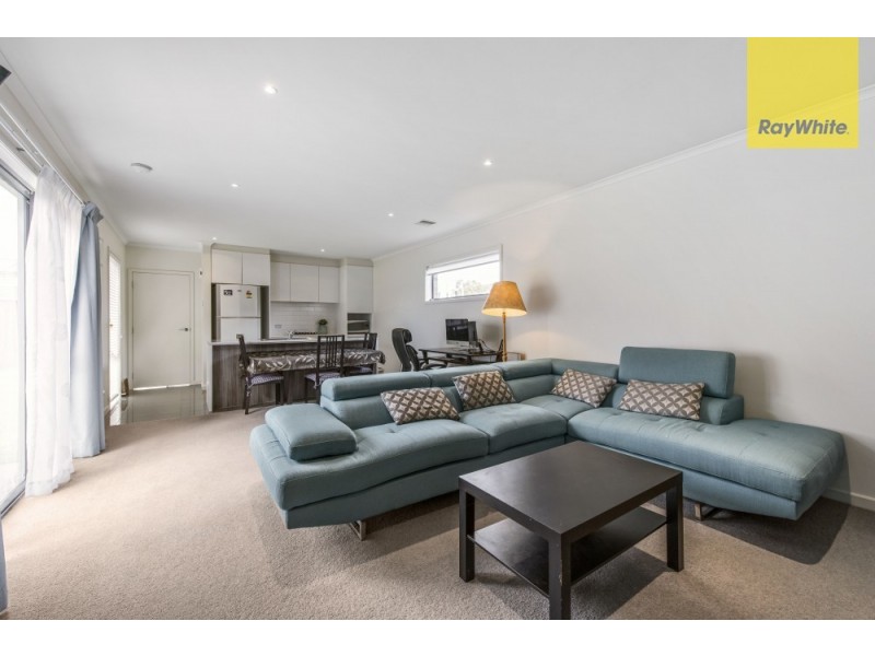 13 Botanic Place, Wantirna South VIC 3152