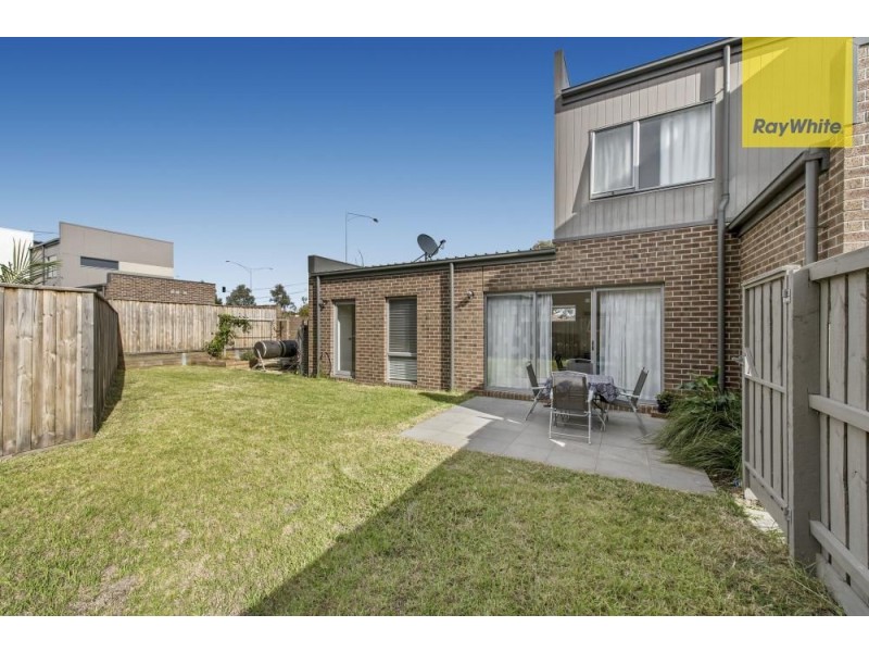 13 Botanic Place, Wantirna South VIC 3152