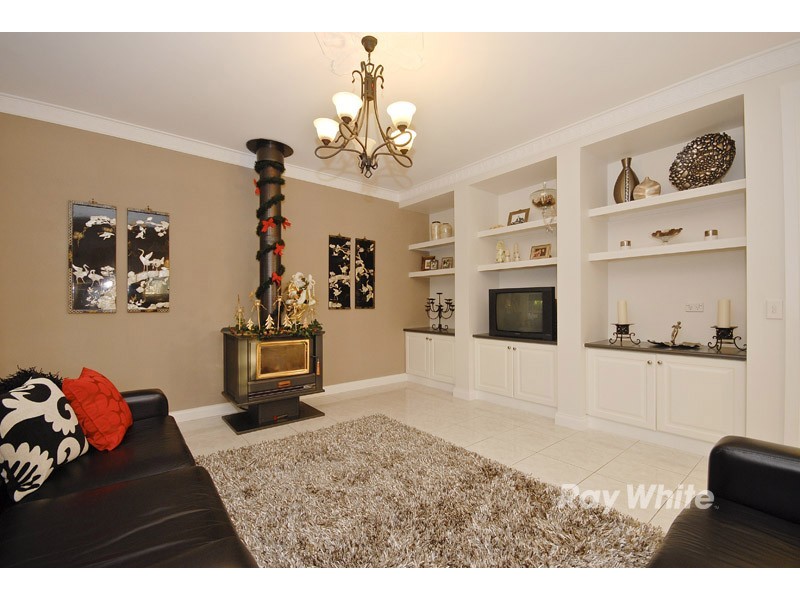 13 Alexis Court, Wantirna South VIC 3152