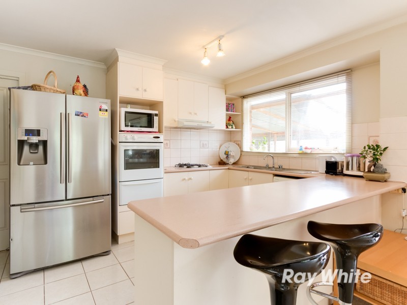 54 Mosman Close, Wantirna South VIC 3152