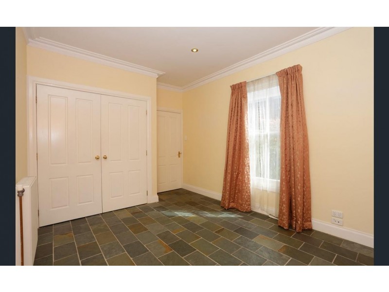 43 Hinkler Road, Glen Waverley VIC 3150