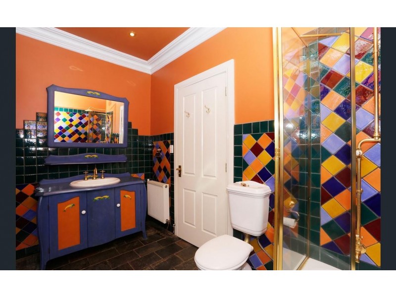 43 Hinkler Road, Glen Waverley VIC 3150