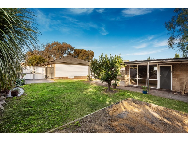 22 Sylphide Way, Wantirna South VIC 3152