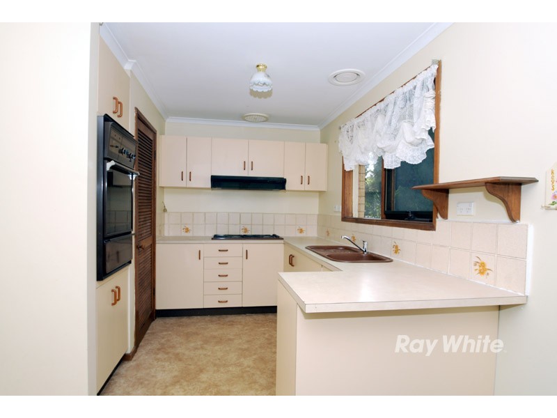 6 Turramurra Drive, Rowville VIC 3178