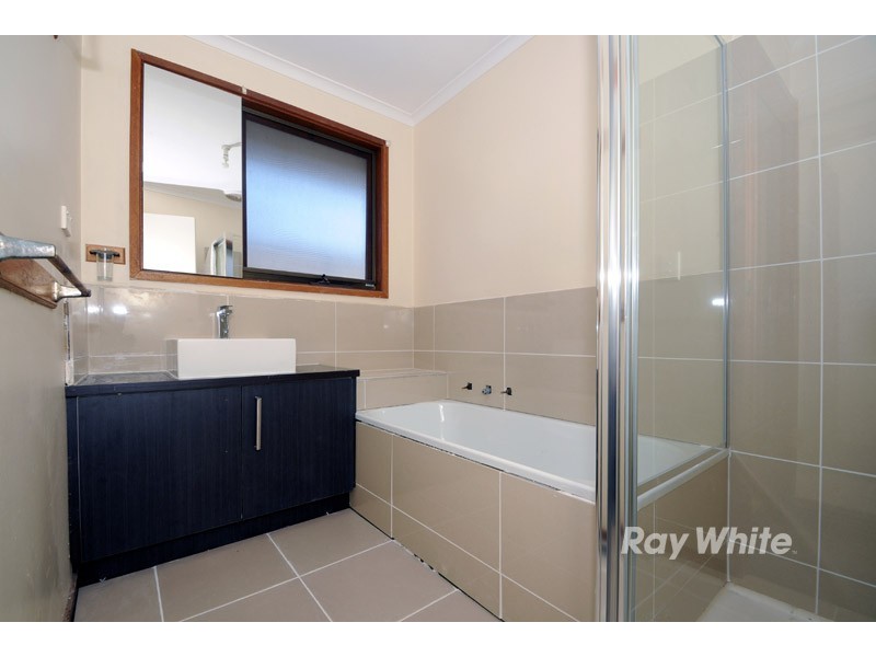 6 Turramurra Drive, Rowville VIC 3178