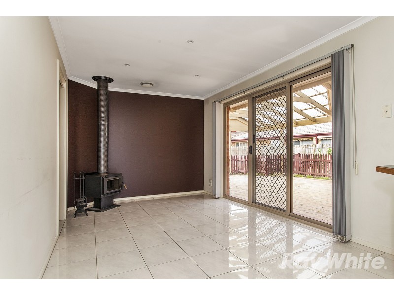 1 Landsborough Avenue, Rowville VIC 3178