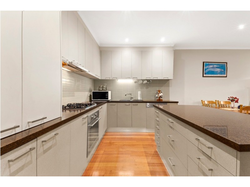 2/16 Loddon Street, Box Hill North VIC 3129