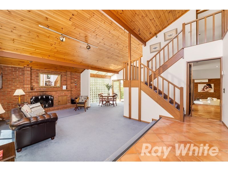 8 Aspen Close, Wantirna South VIC 3152