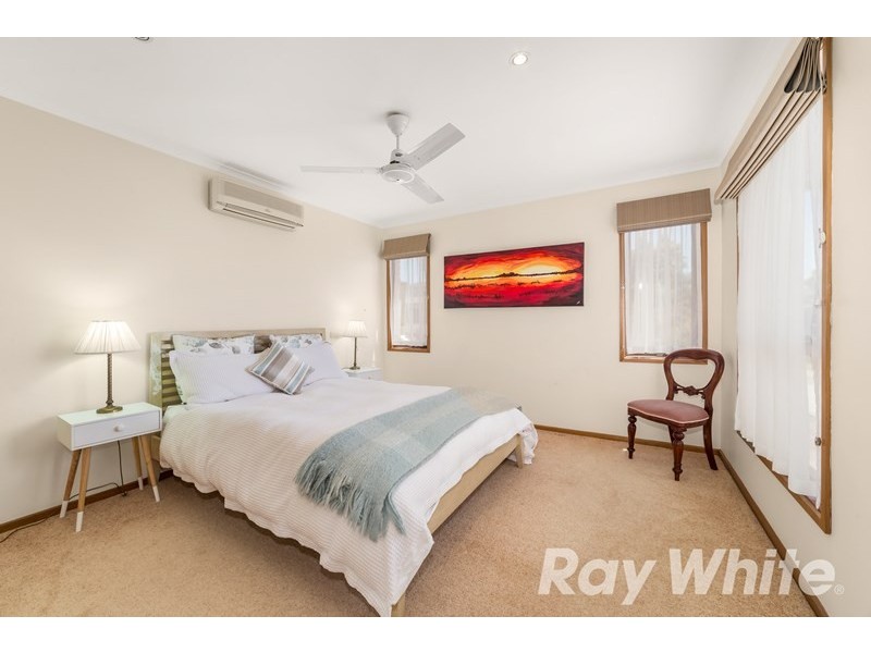 8 Aspen Close, Wantirna South VIC 3152