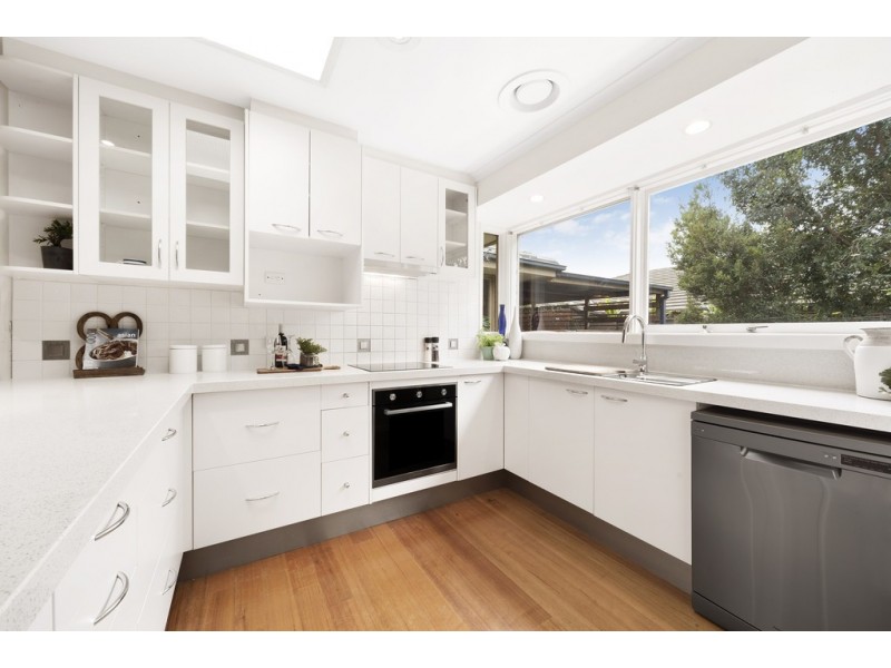 8 Botany Court, Wantirna VIC 3152