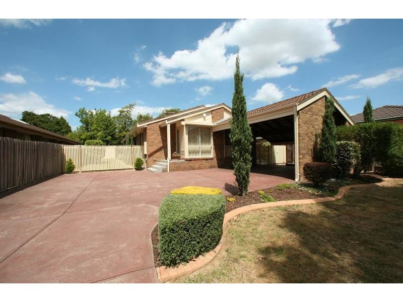 106 Dandelion Drive, Rowville VIC 3178