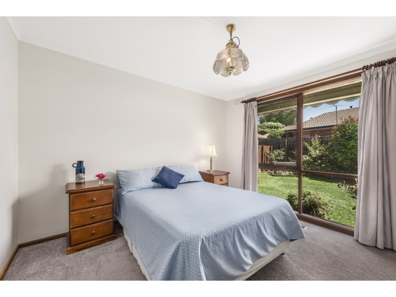11 Old Orchard Drive, Wantirna South VIC 3152