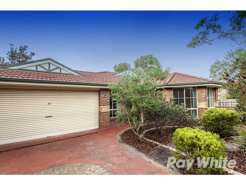 35 Manorwoods Drive, Frankston VIC 3199