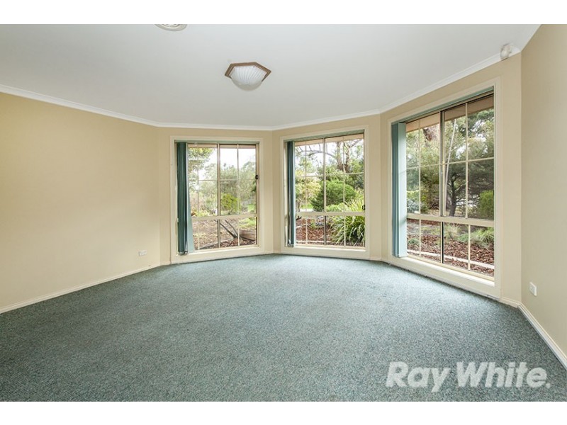 35 Manorwoods Drive, Frankston VIC 3199