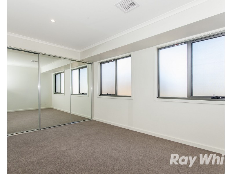 9 Panorama Drive, Wantirna South VIC 3152