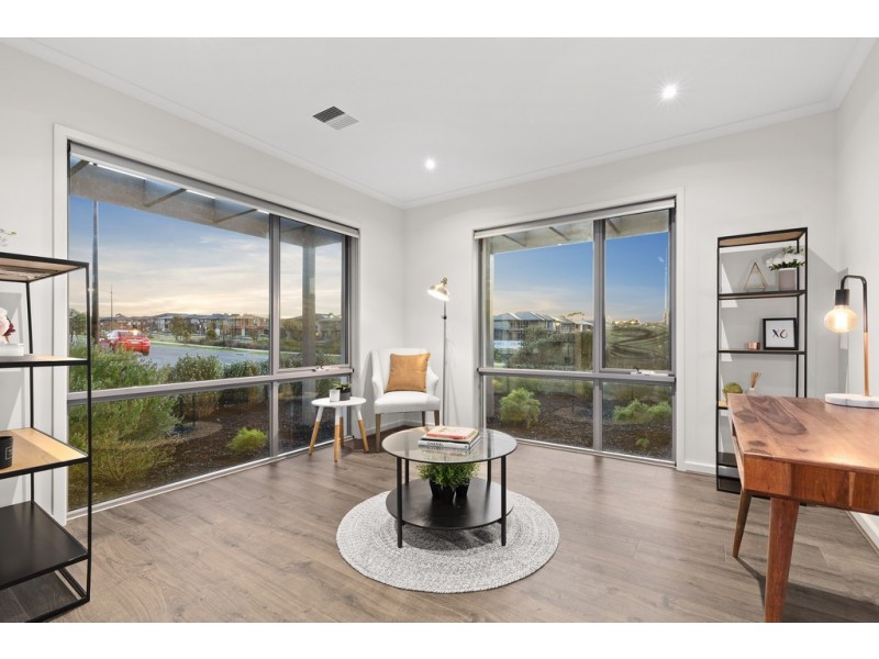 19 Reflection Drive, Wantirna South VIC 3152