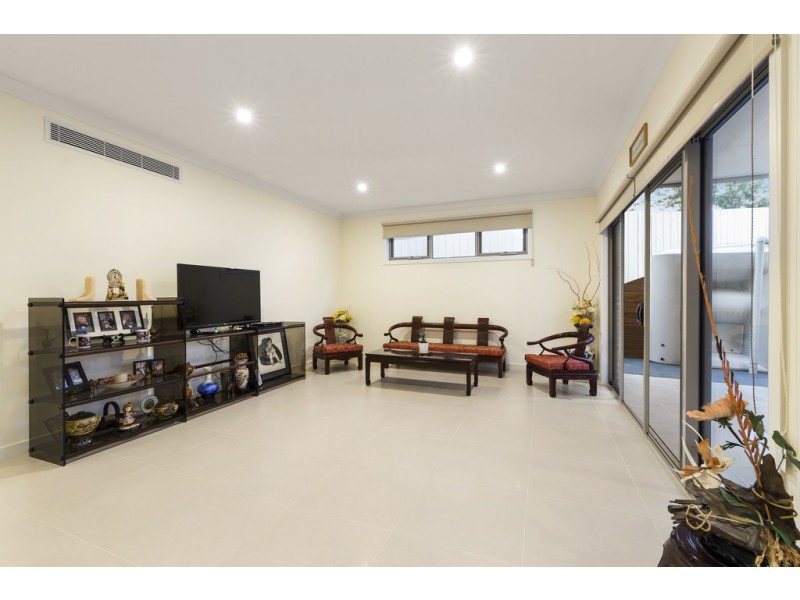 33A Mareeba Crescent, Bayswater VIC 3153