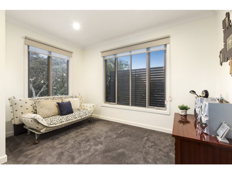 33A Mareeba Crescent, Bayswater VIC 3153