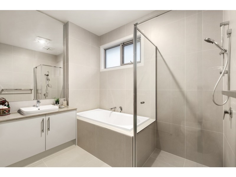 33A Mareeba Crescent, Bayswater VIC 3153