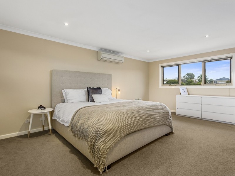 2/4 Jacana Street, Chadstone VIC 3148