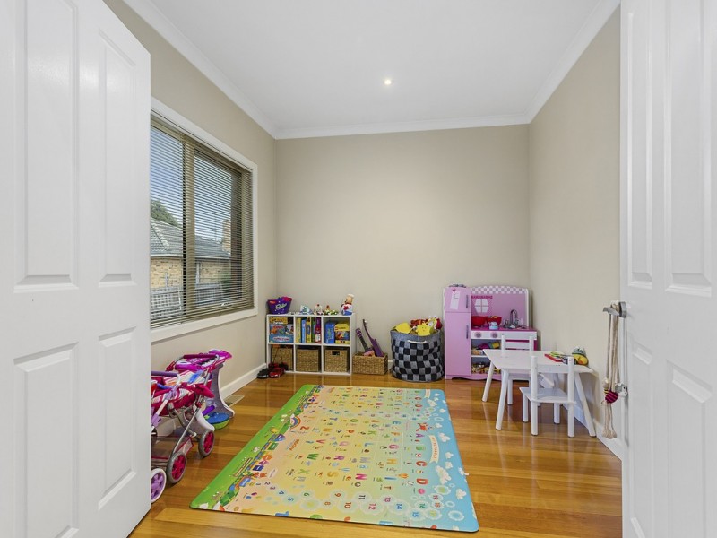 2/4 Jacana Street, Chadstone VIC 3148