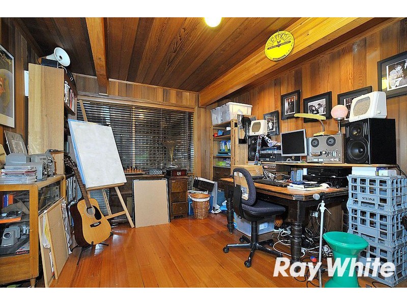 15 Wynette Avenue, Upper Ferntree Gully VIC 3156