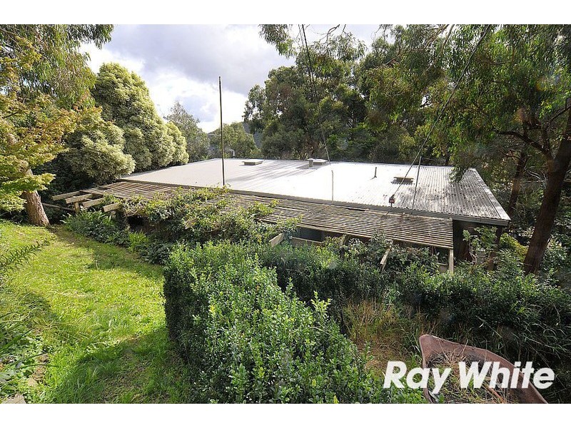 15 Wynette Avenue, Upper Ferntree Gully VIC 3156