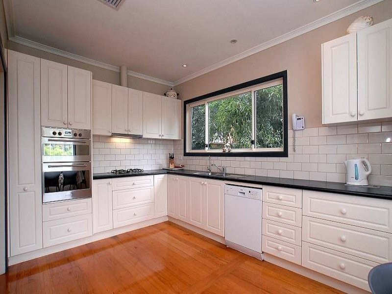 6 Kingsclere Street, Vermont VIC 3133