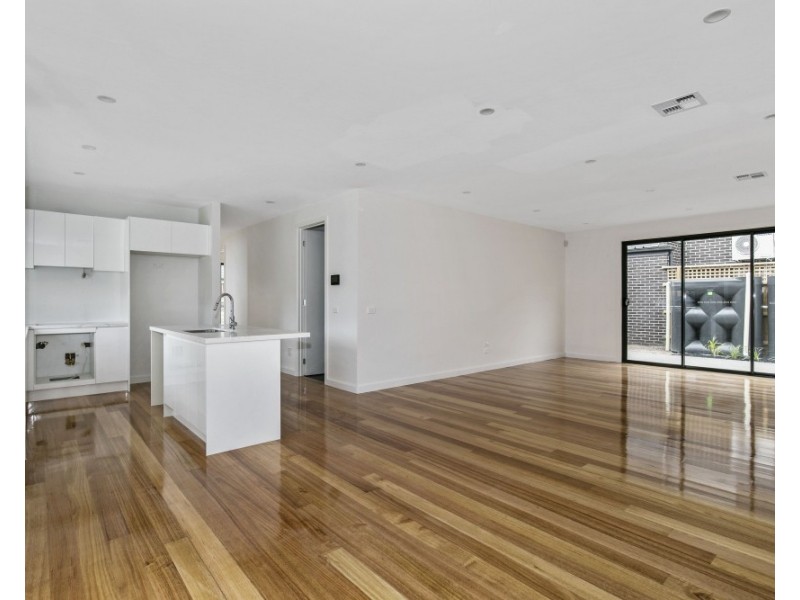 1/2 Peverill Street, Malvern East VIC 3145