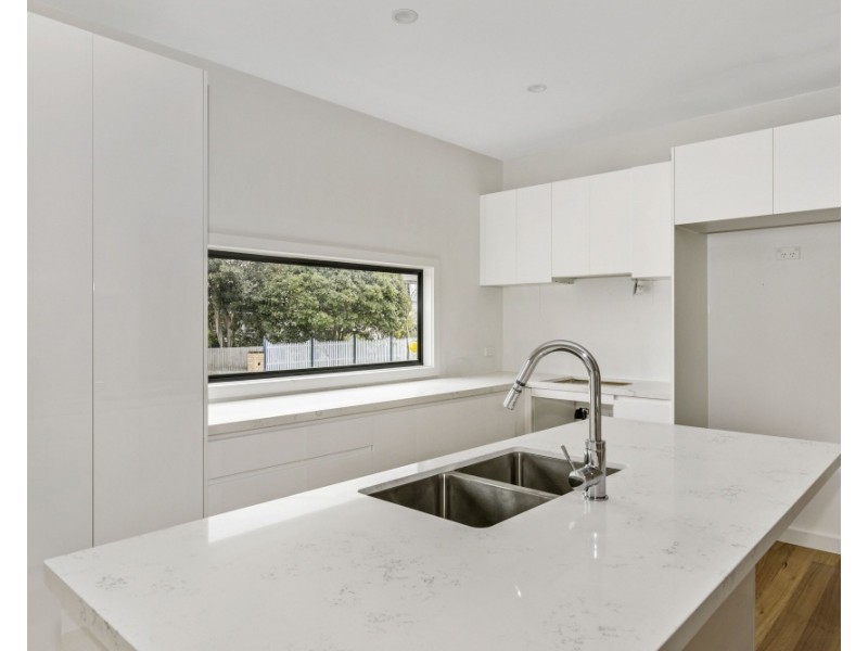 1/2 Peverill Street, Malvern East VIC 3145