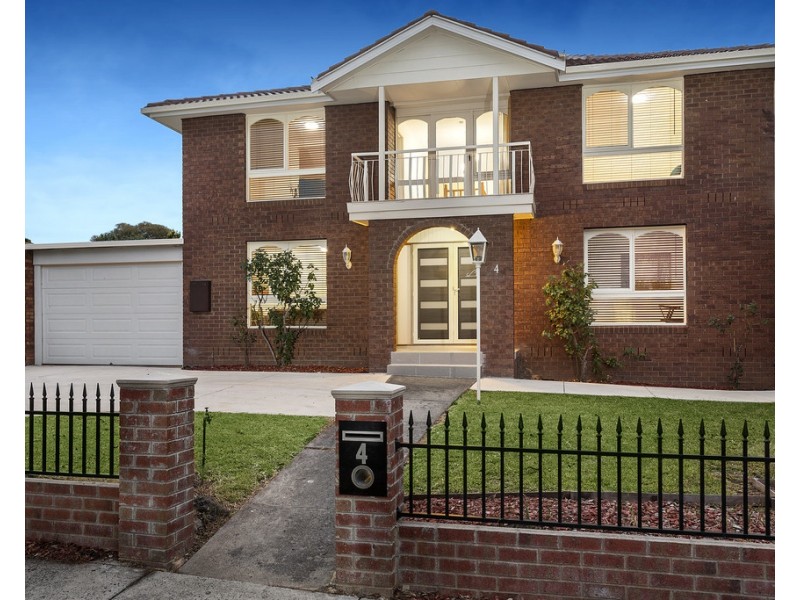 4 Mowbray Drive, Wantirna South VIC 3152