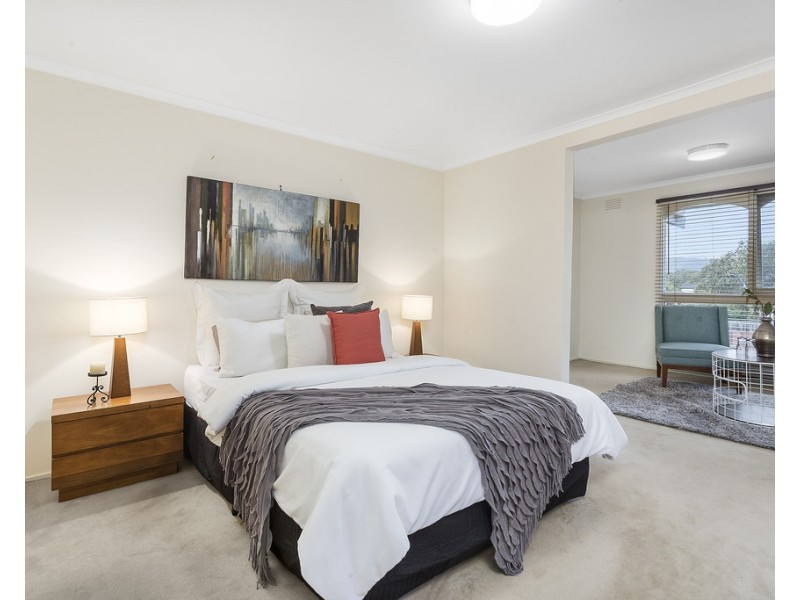 4 Mowbray Drive, Wantirna South VIC 3152