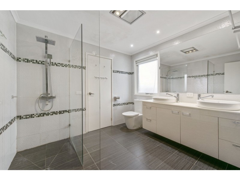 3 Riddell Road, Wantirna South VIC 3152