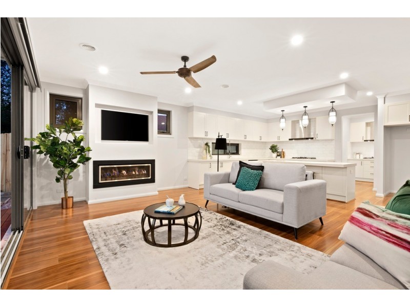 2/33 Jessica Close, Wantirna South VIC 3152