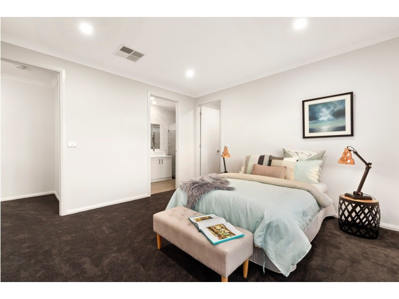 2/33 Jessica Close, Wantirna South VIC 3152