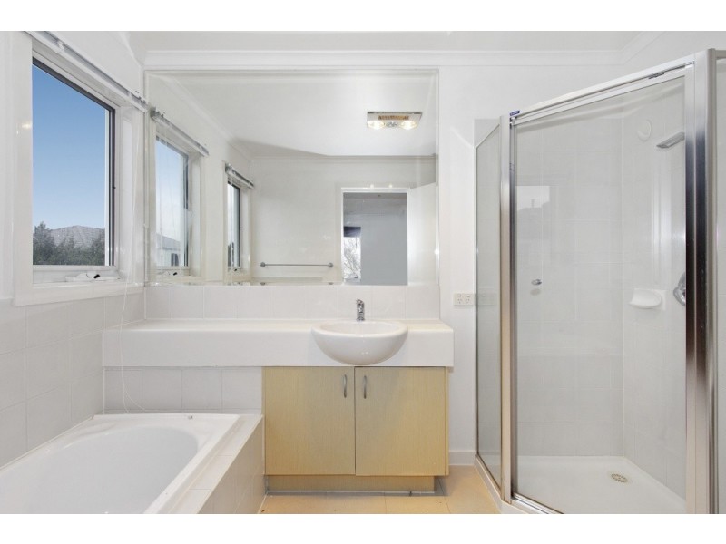 114 Sovereign Manors Crescent, Rowville VIC 3178