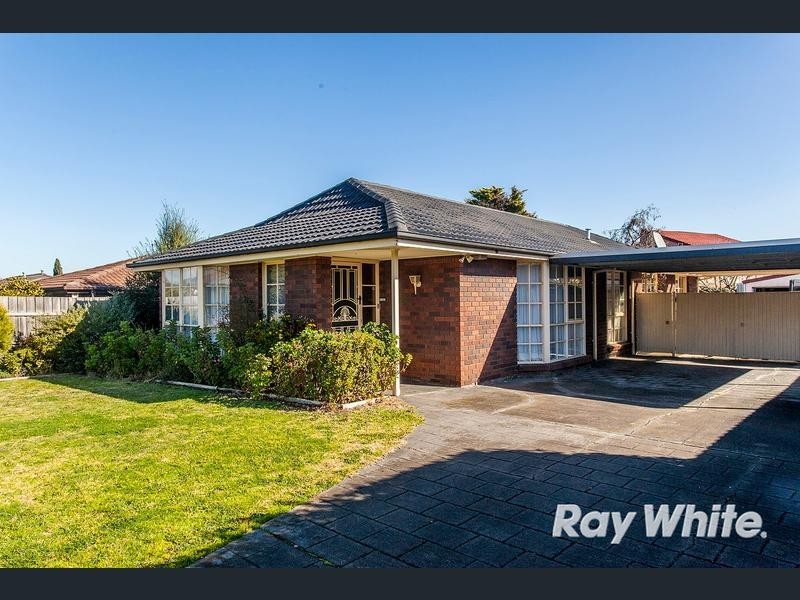 113 Dandelion Drive, Rowville VIC 3178