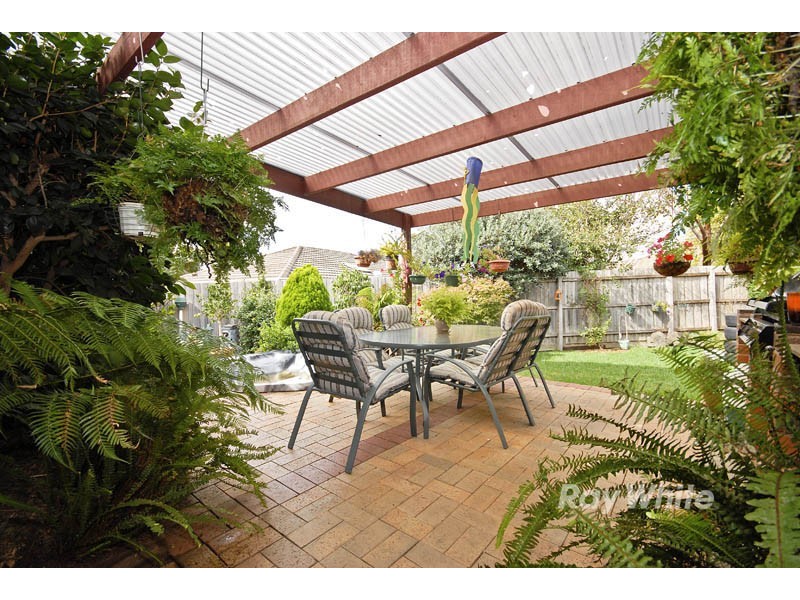 6 Elandra Court, Wantirna VIC 3152