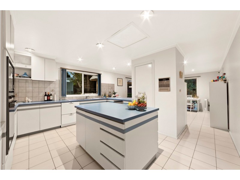 44 Bareena Avenue, Rowville VIC 3178