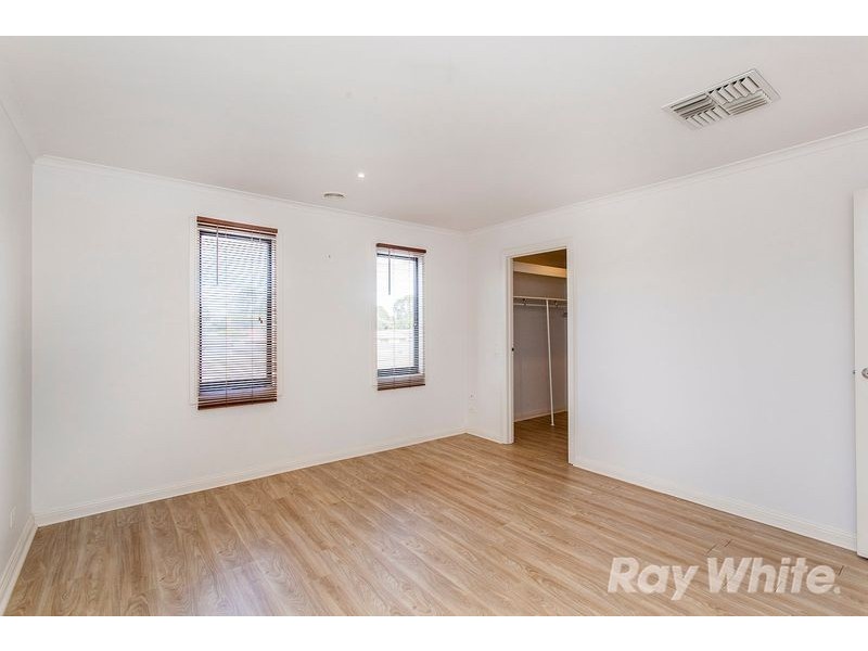 46 Sovereign Manors Crescent, Rowville VIC 3178