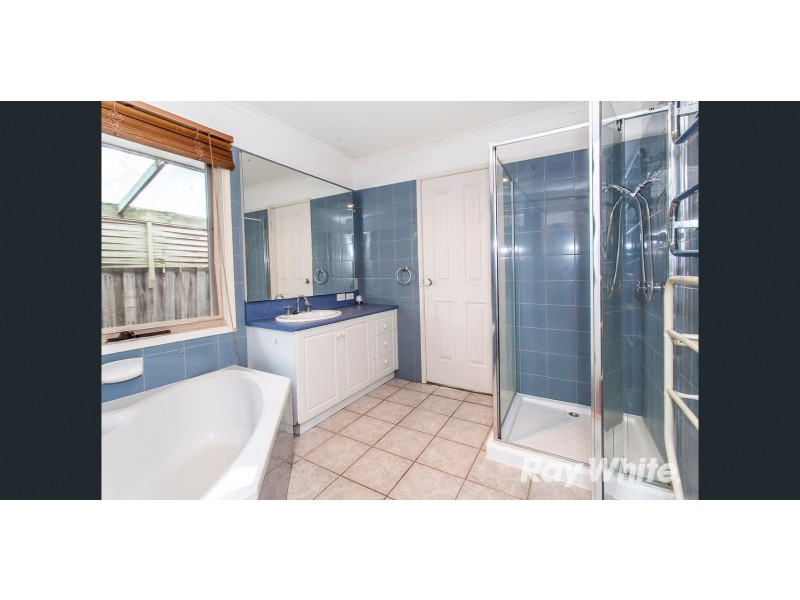 18 Lambourne Avenue, Rowville VIC 3178