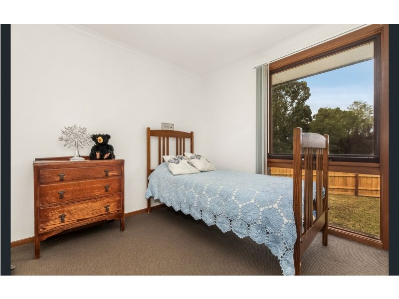 1 Renou Road, Wantirna South VIC 3152