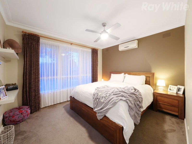 1 Towner Drive, Knoxfield VIC 3180