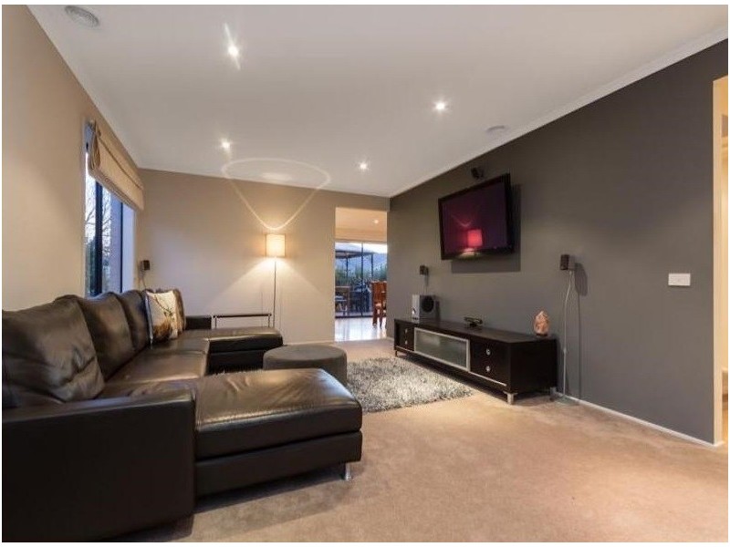 1 Messina Place, Narre Warren South VIC 3805